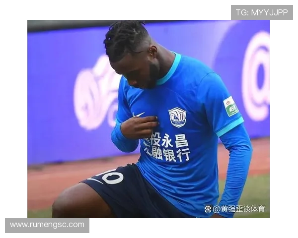 迪马：罗马欲引进本菲卡中场路易斯 但需先有球员离队