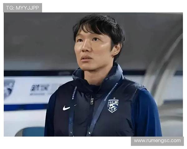 邓卓翔坦言执教三镇初感压力如今生活几乎完全围绕足球展开